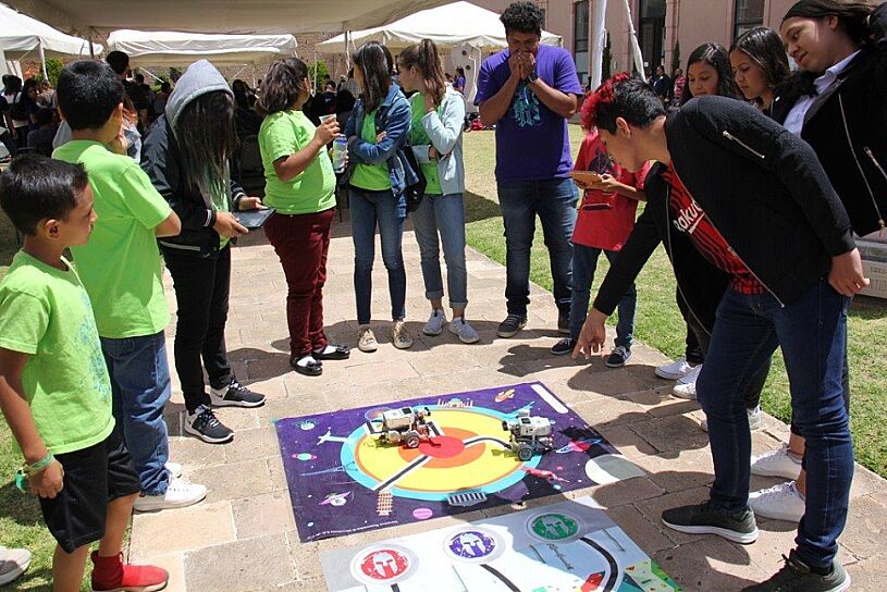 INVITA IZC A TALLERES DE VERANO 2025