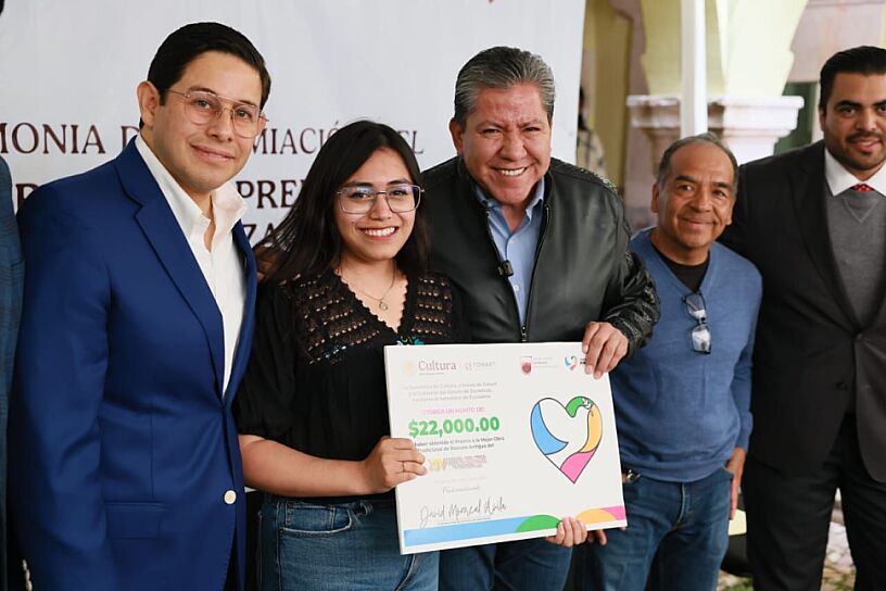 RECONOCE DAVID MONREAL TALENTO ARTESANAL EN LA XIV EDICIÓN DEL GRAN PREMIO ESTATAL DE ARTE POPULAR
