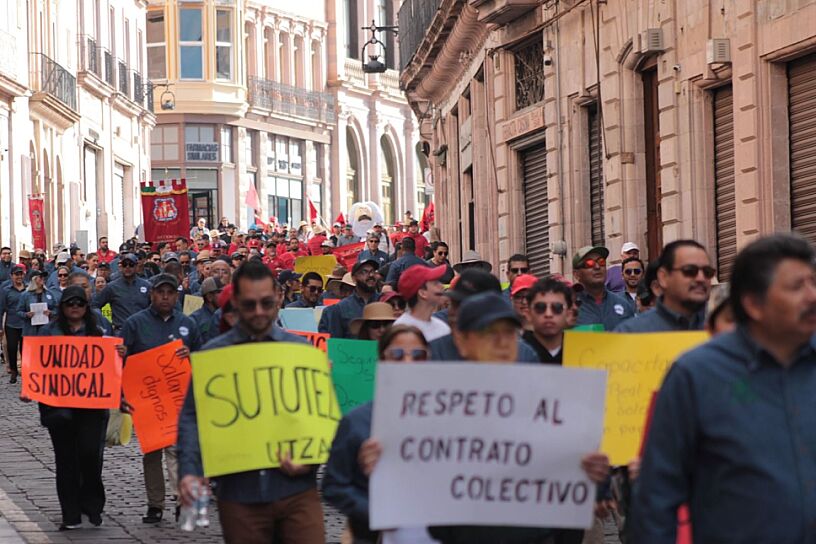 MARCHAN MILES DE TRABAJADORES POR EL DÍA INTERNACIONAL DEL TRABAJO
