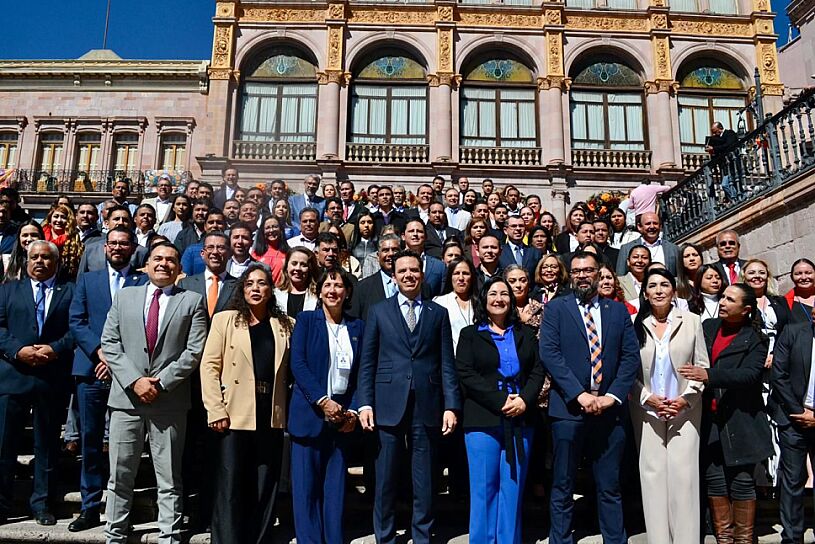 REFRENDA UAZ COMPROMISO CON LA EDUCACIÓN Y EL DESARROLLO MUNICIPAL