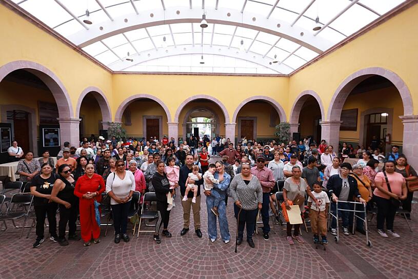 ENTREGA DIF APOYOS DEL PROGRAMA “JUNTOS CONSTRUYENDO LA INCLUSIÓN” 