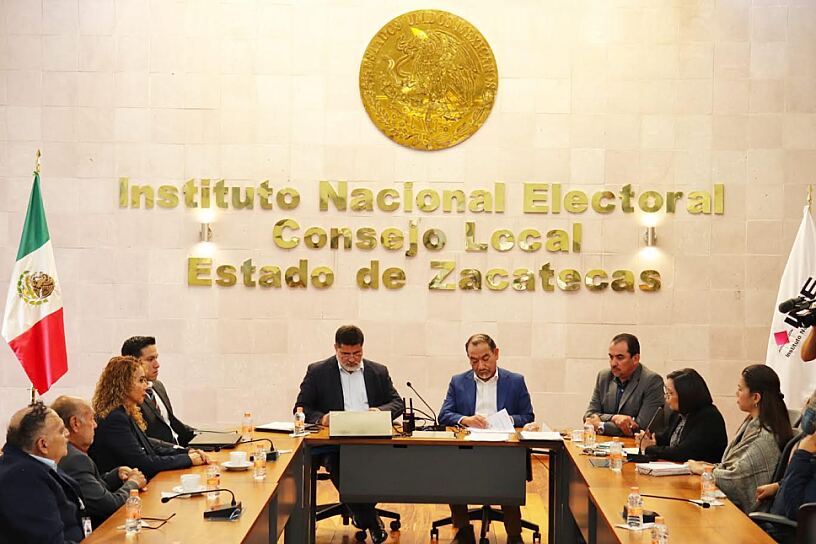 FIRMAN CONVENIO DE COLABORACIÓN EL INE Y EL IEEZ