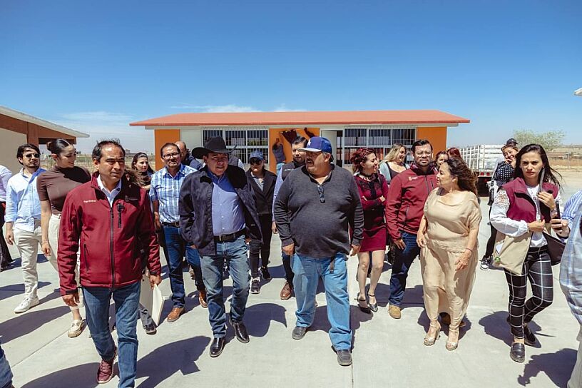 INAUGURA DAVID MONREAL AULAS DIDÁCTICAS EN TACOALECHE