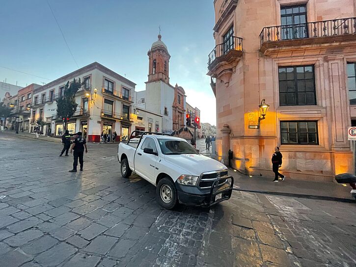 AGREDEN A BALAZOS A UN HOMBRE EN EL CENTRO HISTÓRICO