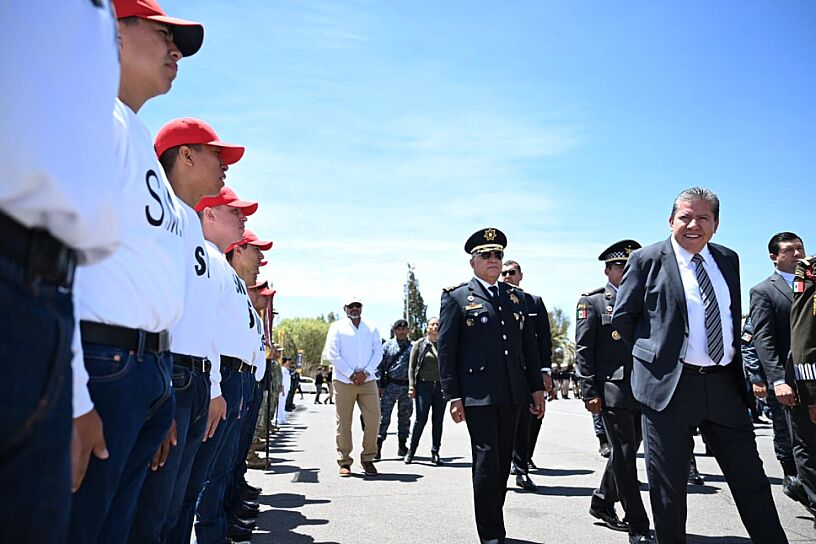 HONRA GODEZAC A IGNACIO ZARAGOZA EN ACTO CÍVICO-MILITAR