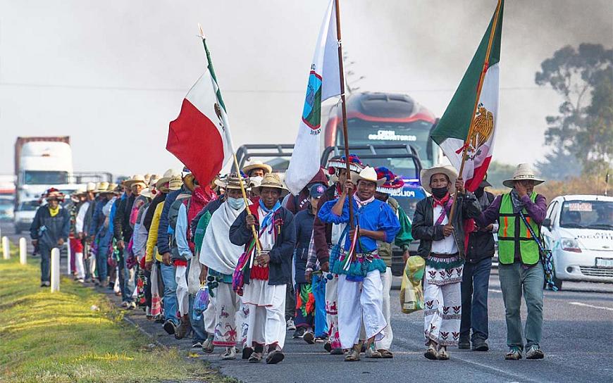 ANUNCIA CARAVANA WIXÁRIKA PLANTÓN INDEFINIDO EN EL ZÓCALO