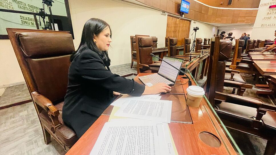 AUSENTISMO DE DIPUTADOS FRENA DEBATE DEL ABORTO