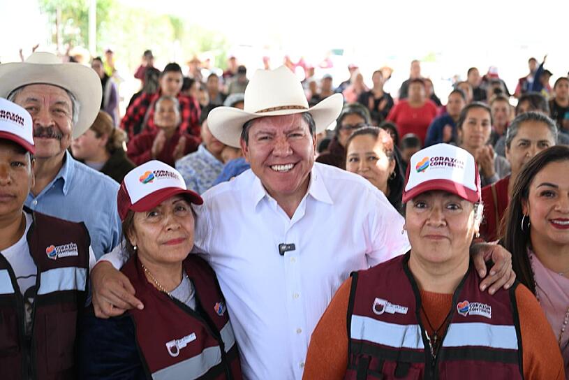 ENTREGAN APOYOS ALIMENTARIOS “CORAZÓN CONTENTO” EN SOMBRERETE