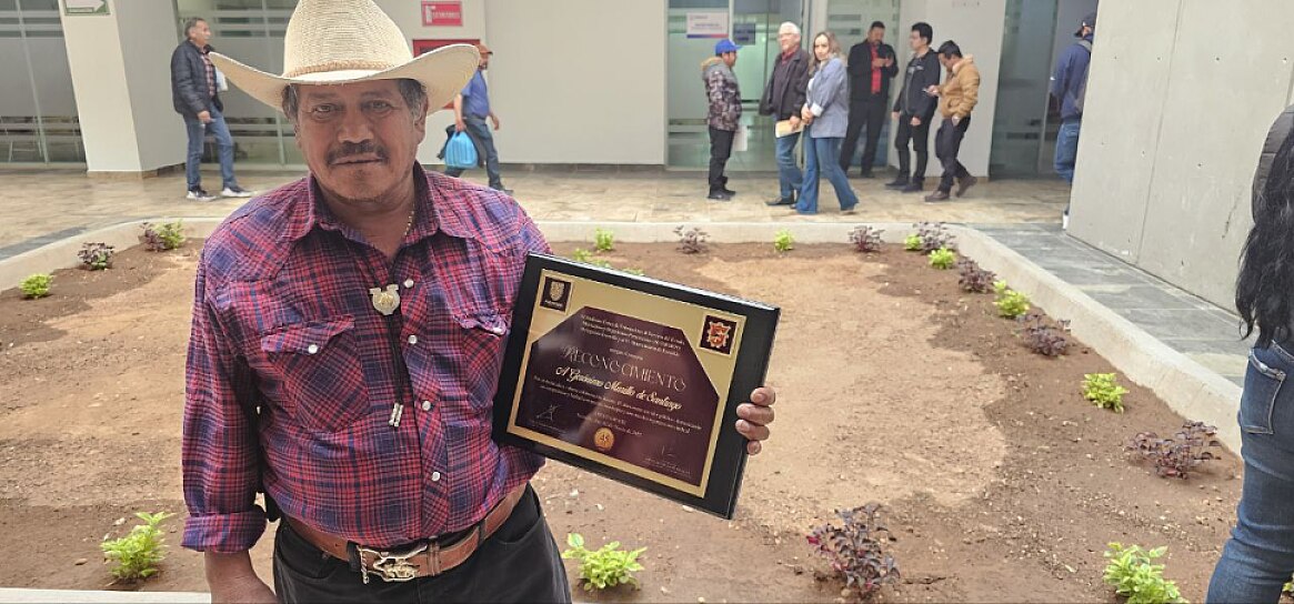 RECONOCEN A 93 FUNCIONARIOS DE FRESNILLO POR AÑOS DE SERVICIO