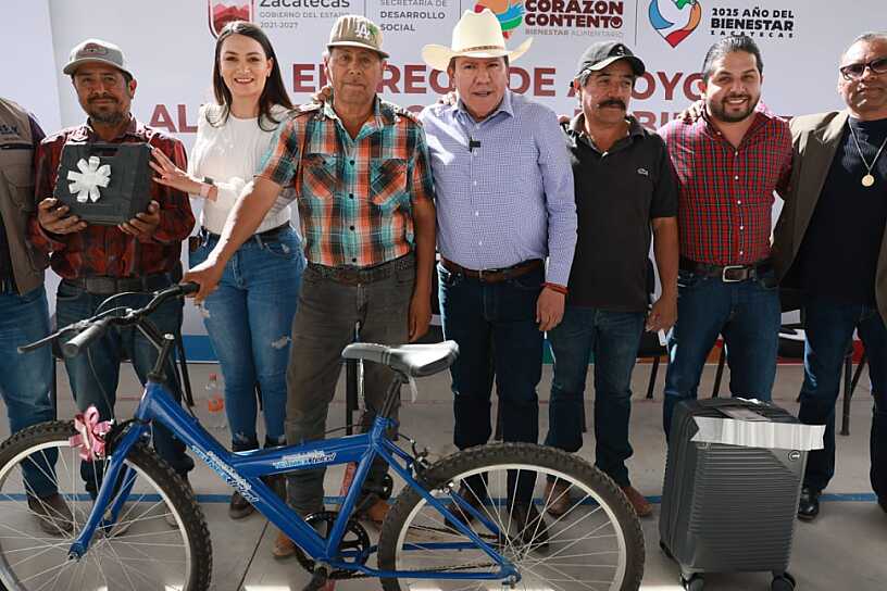 ENTREGA DMA APOYOS ALIMENTARIOS A FAMILIAS DE FRESNILLO