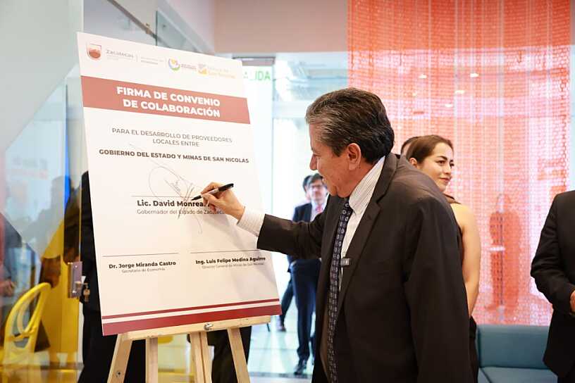 FIRMA DAVID MONREAL CONVENIO PARA FORTALECER PROVEEDORES MINEROS LOCALES