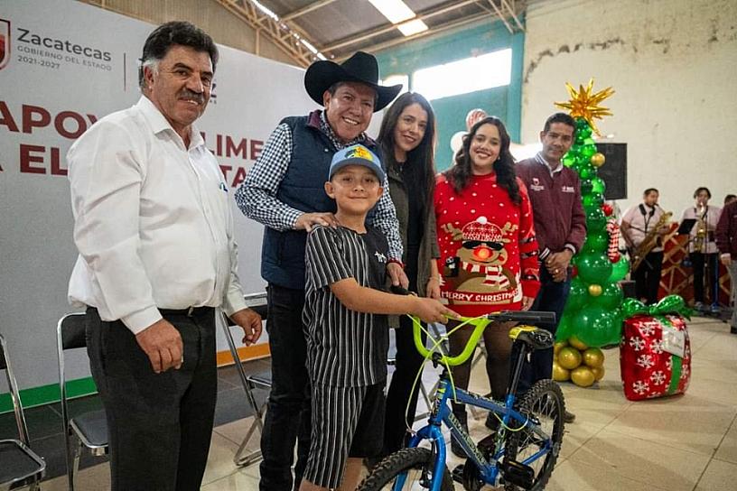 ANUNCIA DAVID MONREAL ENTREGA DE CANASTAS ALIMENTARIAS 