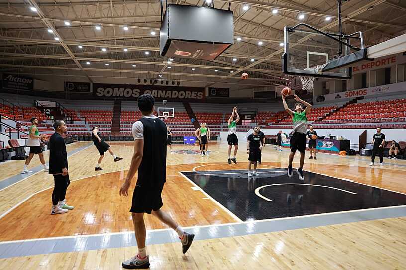 ENTRENA SELECCIÓN MEXICANA DE BÁSQUETBOL PARA ELIMINATORIAS EN ZACATECAS