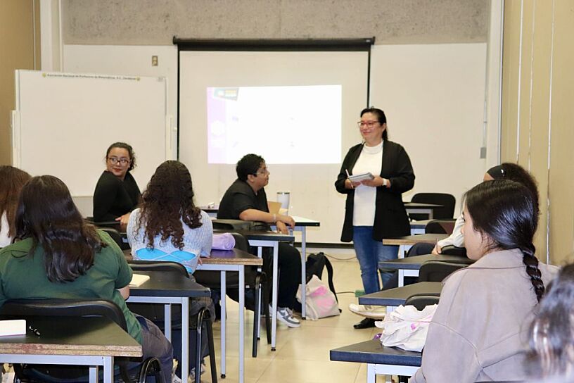 INICIAN CLUBES DE CIENCIA EN EL COZCYT