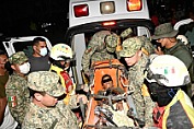 RESCATA EJÉRCITO MEXICANO A NIÑO ATRAPADO ENTRE ESCOMBROS EN VENEZUELA