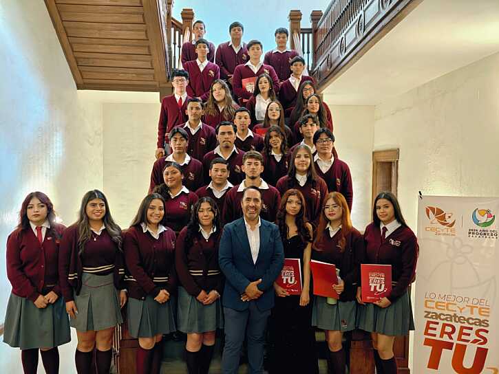 EGRESAN 31 JÓVENES DE EDUCACIÓN DUAL DEL CECYTEZ