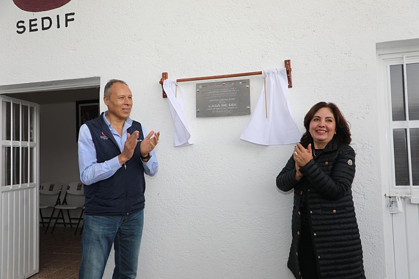 INAUGURA SEDIF COMEDOR ESCOLAR Y CASA DE DÍA EN PINOS