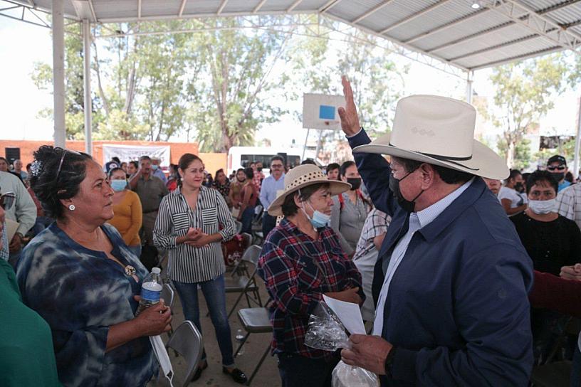 ANUNCIA GOBERNADOR REPARACIÓN DE CARRETERAS EN NOCHISTLÁN 