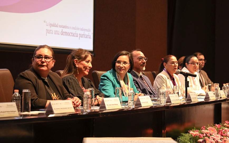 INAUGURA IEEZ SEMINARIO SOBRE PARIDAD Y VIOLENCIA POLÍTICA DE GÉNERO