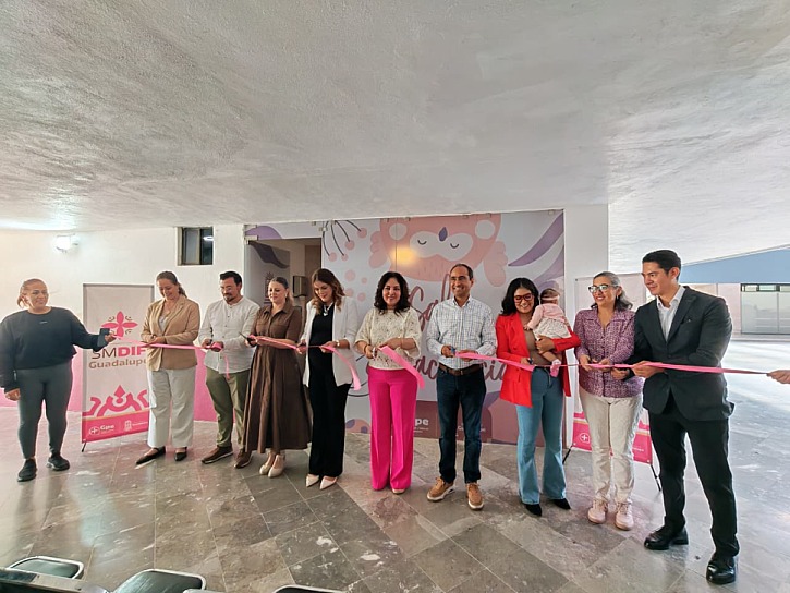 INAUGURA GOBIERNO DE GUADALUPE PRIMERA SALA DE LACTANCIA EN PRESIDENCIA