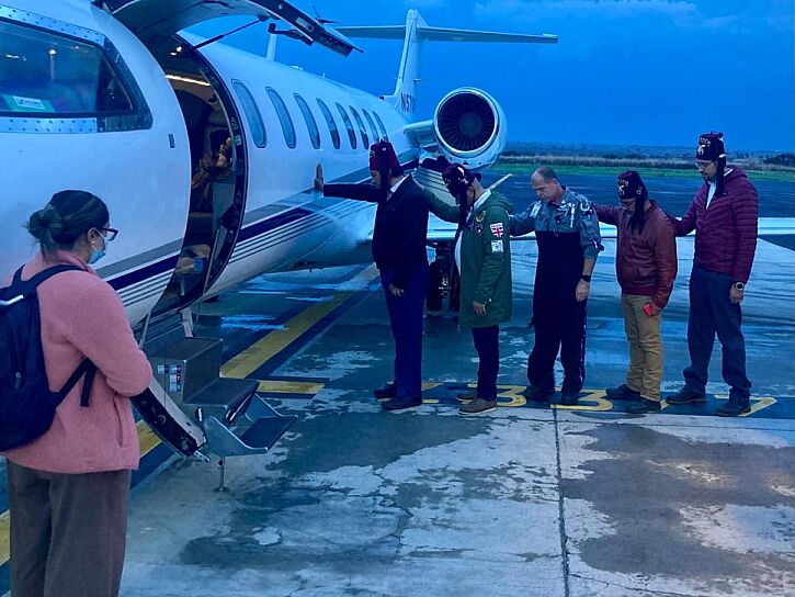 SHRINERS INTERNATIONAL GESTIONA REGRESO DE MAMÁ DE MATEO
