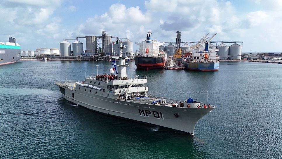 ZARPAN BUQUES DE ARMADA MEXICANA CON AYUDA HUMANITARIA A VENEZUELA
