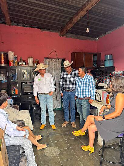 RECONOCE CARLOS PUENTE TRADICIONES EN RANCHO GRANDE