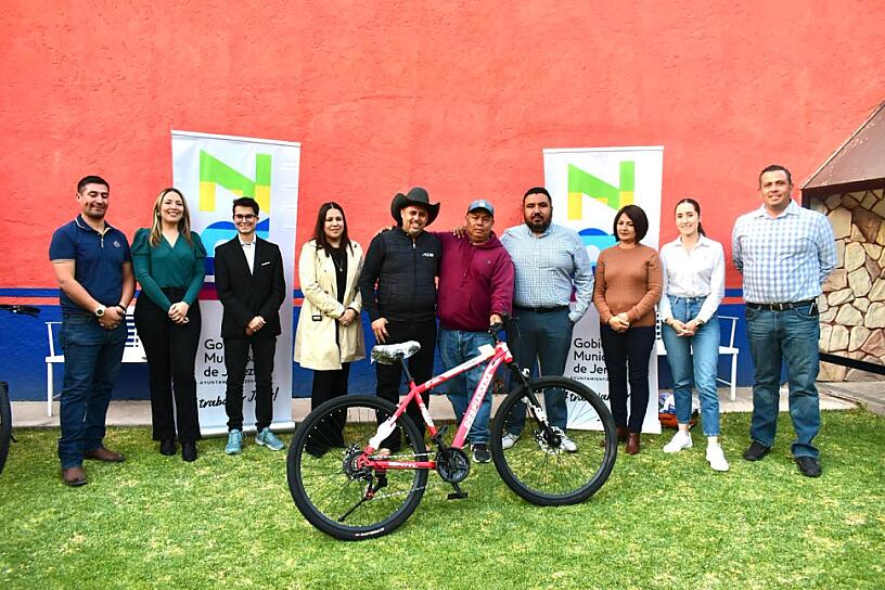 RECONOCE RODRIGO UREÑO LABOR DE TRABAJADORES DE SIMAPAJ