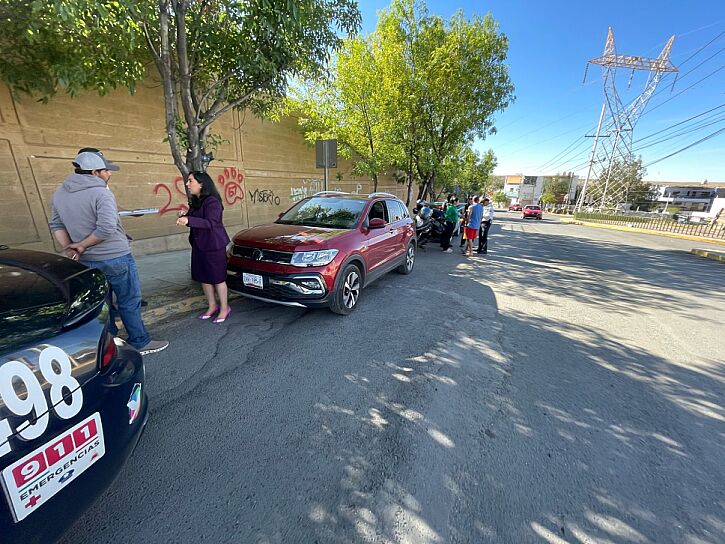 AFECTA ACCIDENTE EN GLORIETA DE COLINAS DEL PADRE LA CIRCULACIÓN