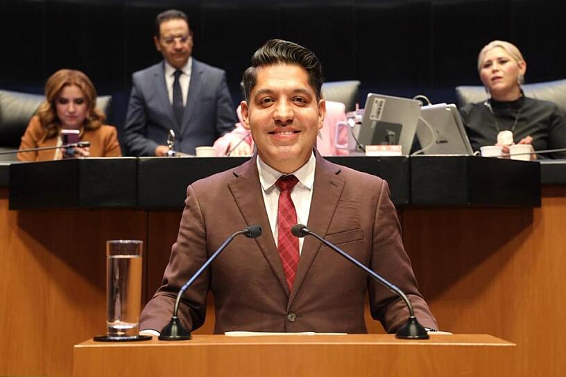 BUSCA EMMANUEL REYES ALCALDÍA DE LEÓN Y PLANTEA META ELECTORAL