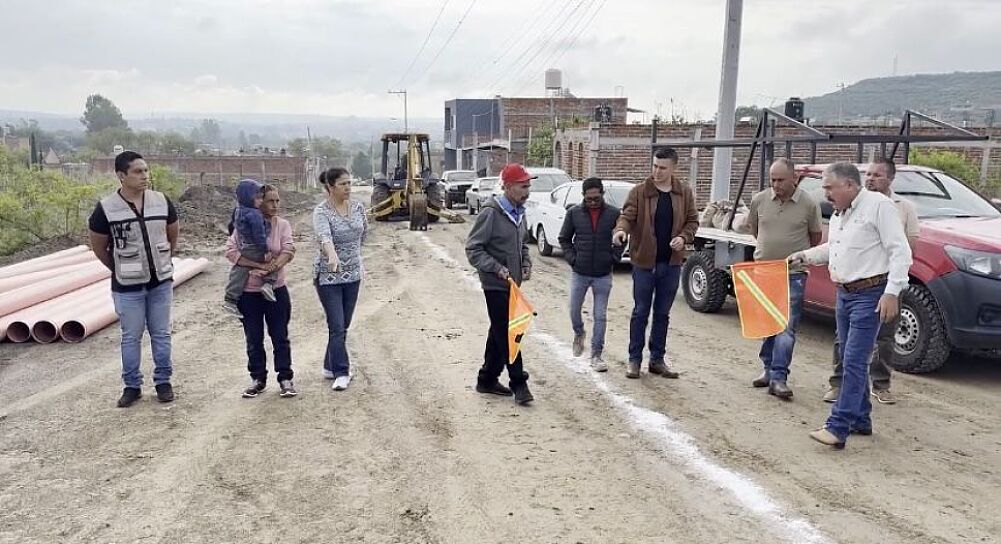 INICIA NOCHISTLÁN OBRA DE DRENAJE CON APOYO VECINAL