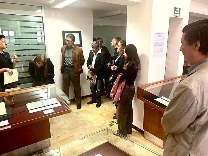 INAUGURAN EXPOSICIÓN DOCUMENTAL “ENTRE PLIEGOS Y SELLOS”