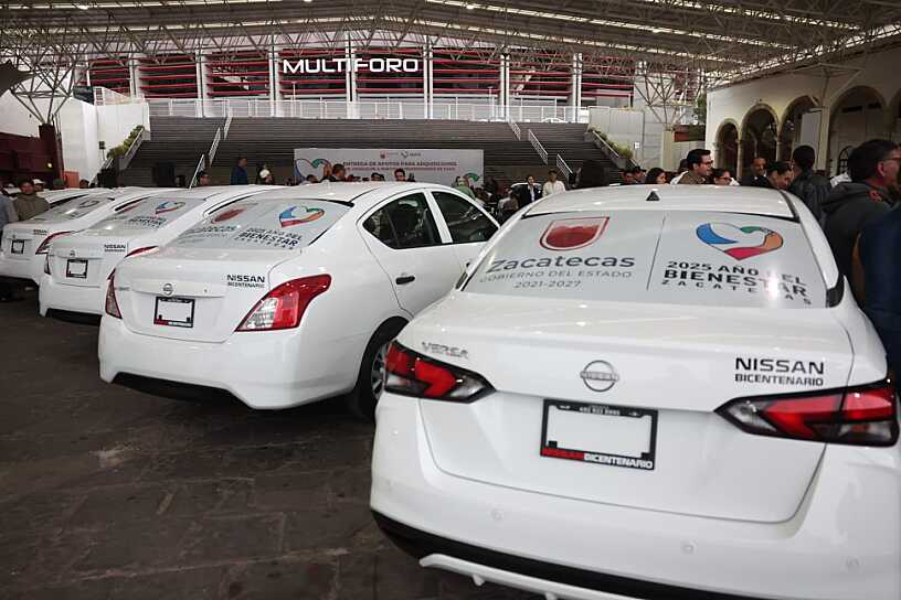 ENTREGA DMA APOYOS PARA NUEVOS CONCESIONARIOS DE TAXIS