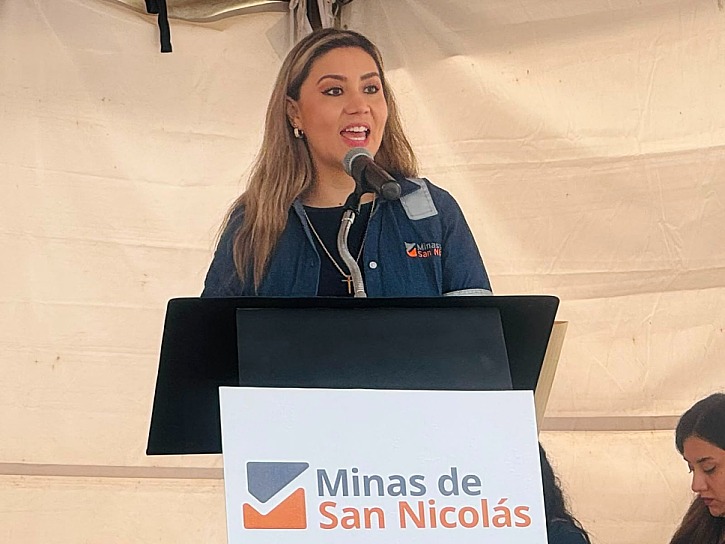 CAPACITAN A PERSONAL DE MINA SAN NICOLÁS EN EMPODERAMIENTO DE MUJERES