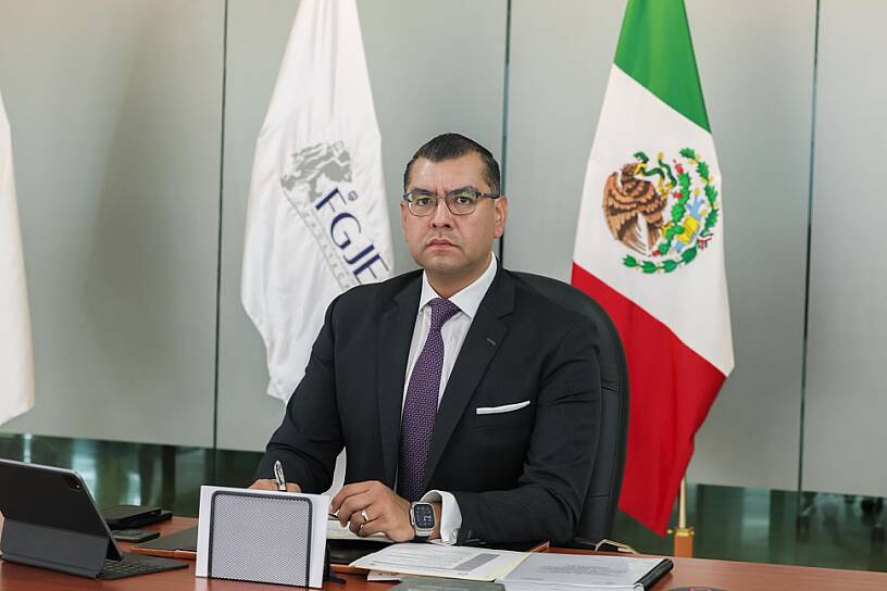 PARTICIPA CRISTIAN CAMACHO EN SESIÓN NACIONAL DE PROCURACIÓN DE JUSTICIA