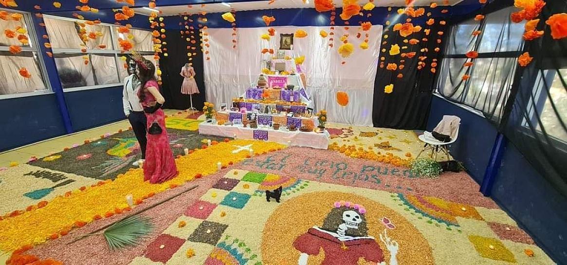 ANUNCIAN CONCURSO DE ALTARES DE MUERTOS EN LA PREPARATORIA 3 DE LA UAZ EN FRESNILLO 