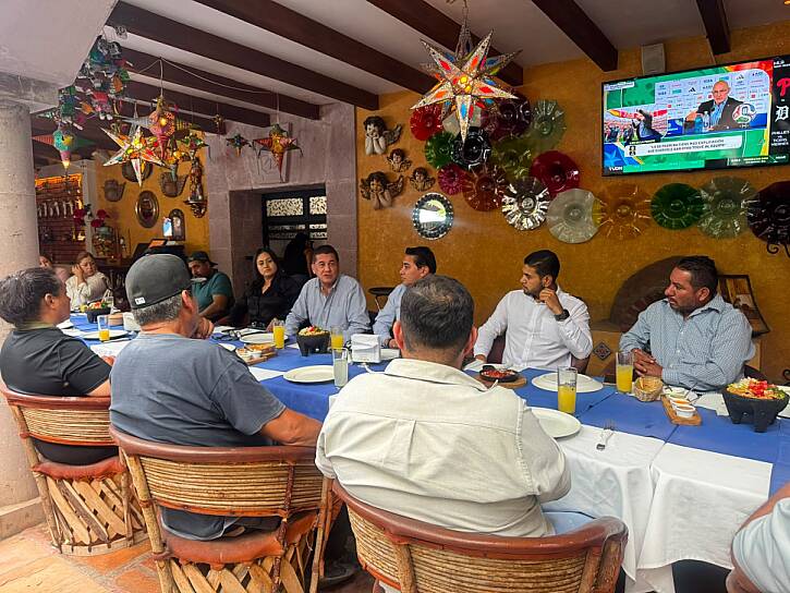 AFIRMA CARLOS PUENTE QUE INVERSIONES IMPULSAN ECONOMÍA EN LUIS MOYA