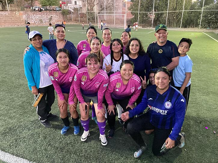 DEPORTIVO ESTRELLA DE ORO, CAMPEÓN DE FUTBOL FEMENIL