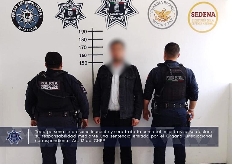 DETIENEN A HOMBRE EN UNA CLÍNICA POR AGREDIR A SU ESPOSA