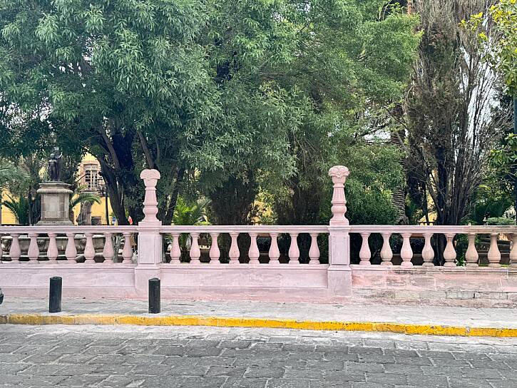 CONCLUYEN REHABILITACIÓN DEL JARDÍN DE LA MADRE