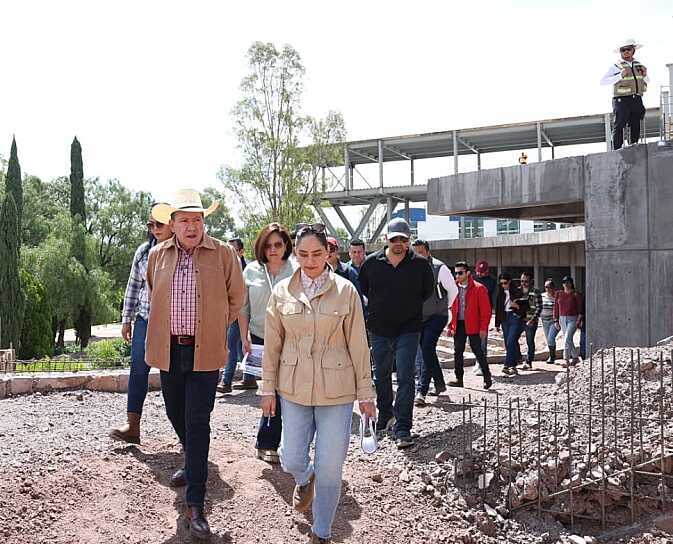 SUPERVISA DAVID MONREAL AVANCES EN MODERNIZACIÓN DEL PARQUE ARROYO DE LA PLATA