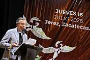 RECONOCEN A VÍCTOR MANUEL MENDIOLA CON PREMIO LÓPEZ VELARDE 2026 