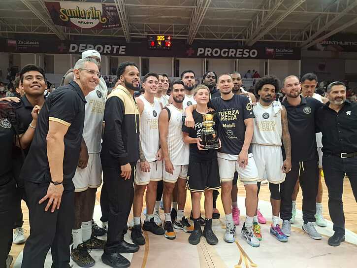 CONQUISTA FUERZA REGIA LA COPA ZACATECAS ANTE MINEROS