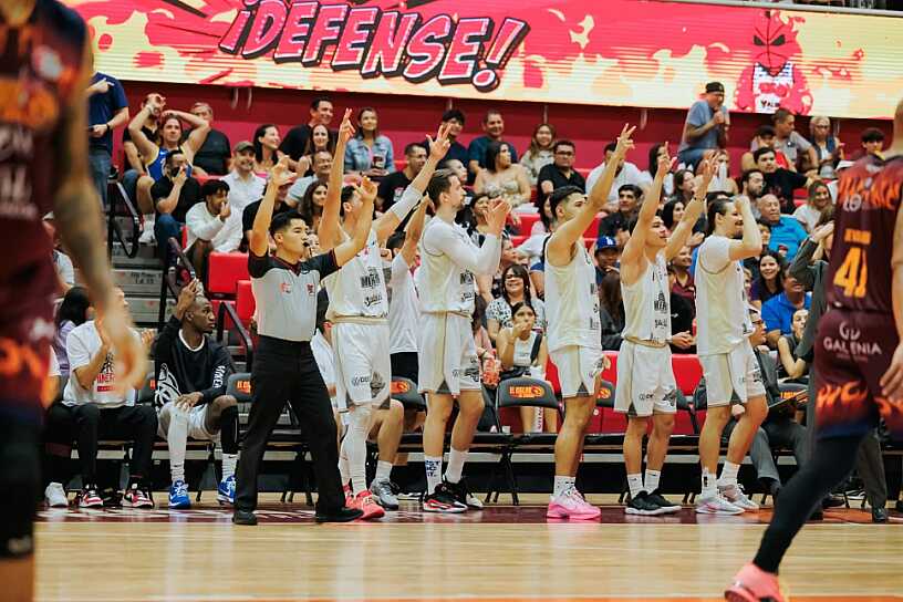 TRIUNFAN LOS MINEROS EN CANCÚN
