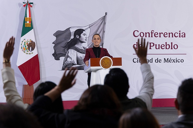 ANUNCIA CLAUDIA SHEINBAUM FOROS PARA REGULAR REDES SOCIALES EN MENORES