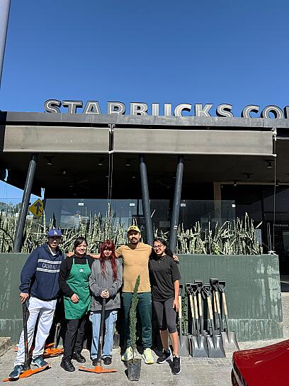 REALIZAN CAPITAL Y STARBUCKS JORNADA DE REFORESTACIÓN URBANA