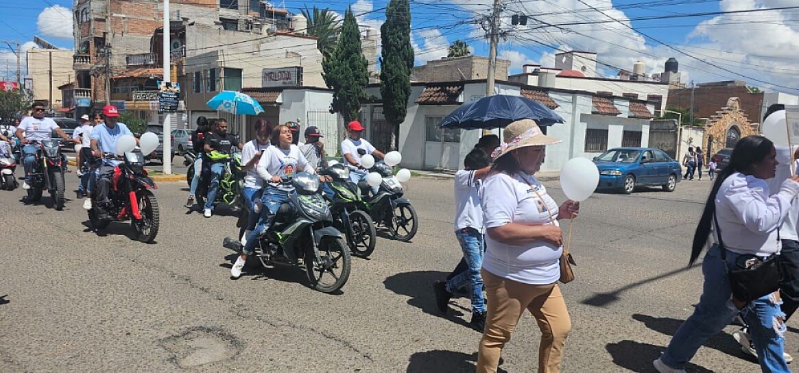 EXIGEN EN FRESNILLO APARICIÓN DE JUAN CARLOS GAYTÁN