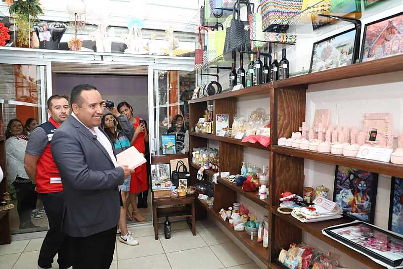 INAUGURAN LA CASA DE ARTESANOS EN CALERA