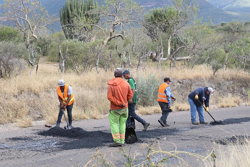 ANUNCIAN PROGRAMA DE BACHEO EN TABASCO