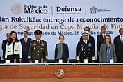 ENTREGA CLAUDIA SHEINBAUM RECONOCIMIENTOS POR OPERATIVO DEL MUNDIAL 2026